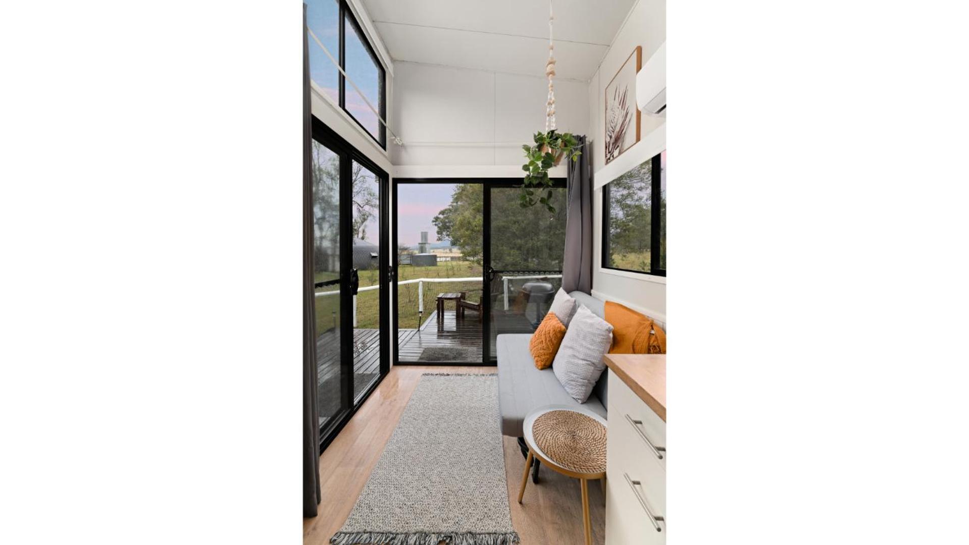 Yellow Rock Views By Tiny Away Broke Exterior photo